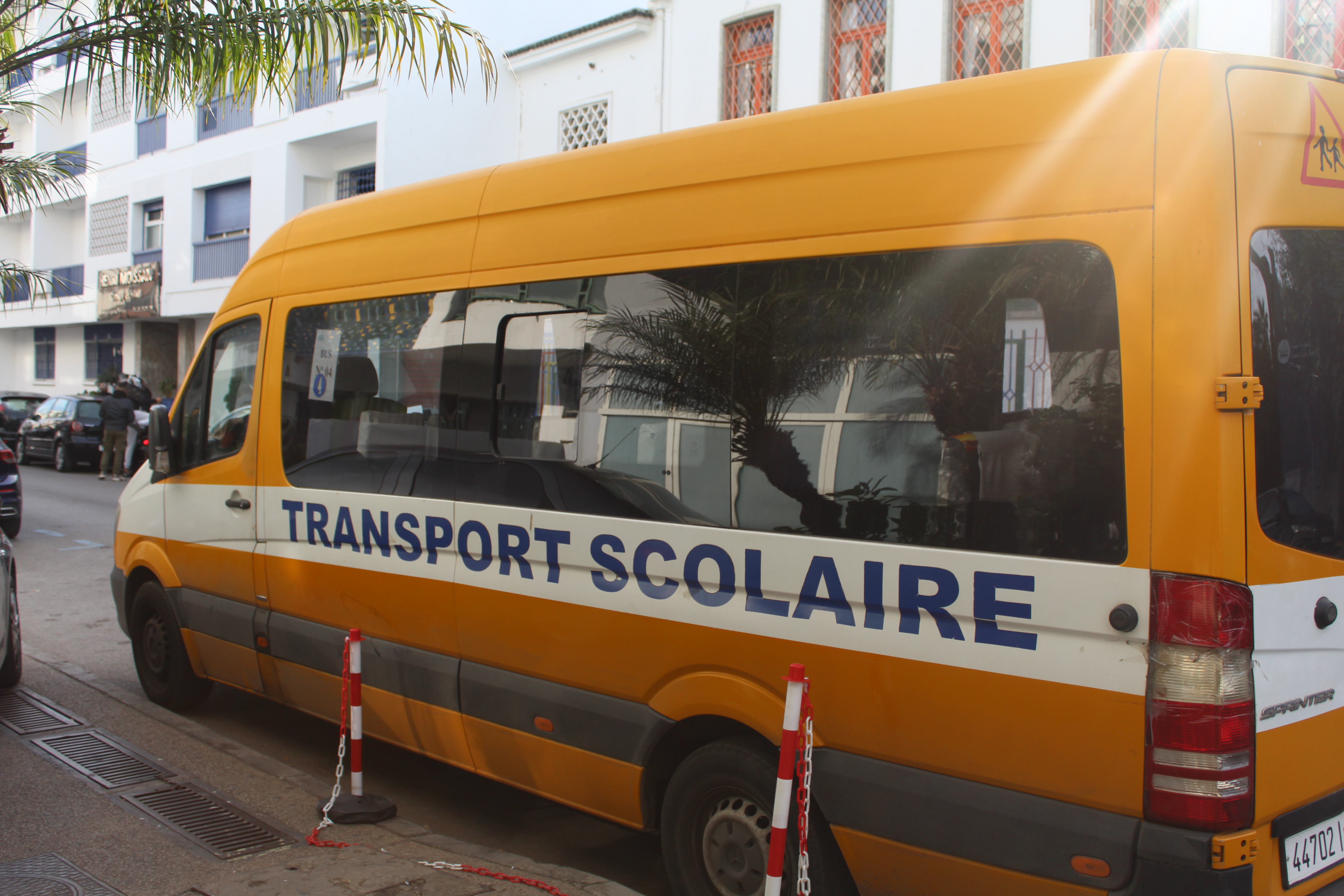 Élèves en train de réviser ou dans une salle d’examen
